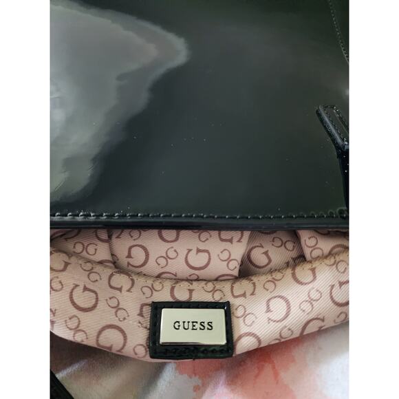 Guess black patent leather shoulder bag - Picture 7 of 8